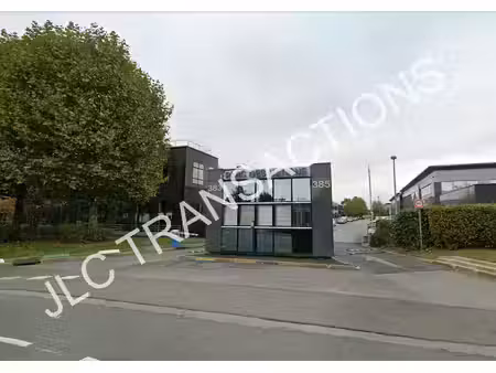 location commerce roissy-en-france 95700 698m²