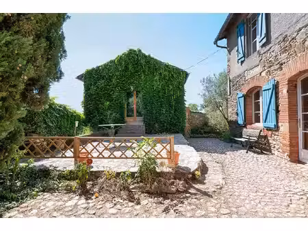 maison de charme dans la campagne albigeoise