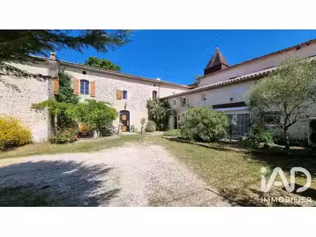 maison à la tâche (16260)