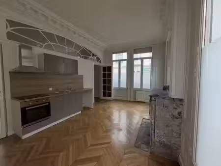 location appartement 2 pièces 43 m2 à saint-quentin