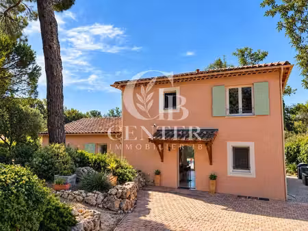maison de luxe de 5 pièces en vente à bagnols-en-forêt  provence-alpes-côte d'azur