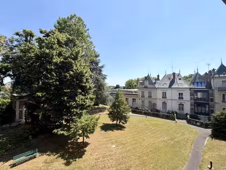 centre ville senlis appartement t3 avec parking et cave