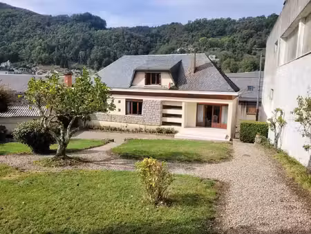 vente maison 6 pièces 234 m² bort-les-orgues (19110)