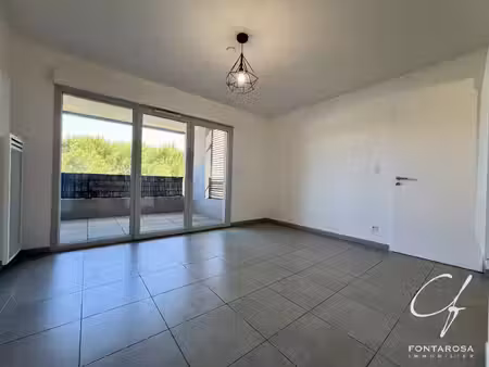 appartement 2 pièces -frejus-tour de mare