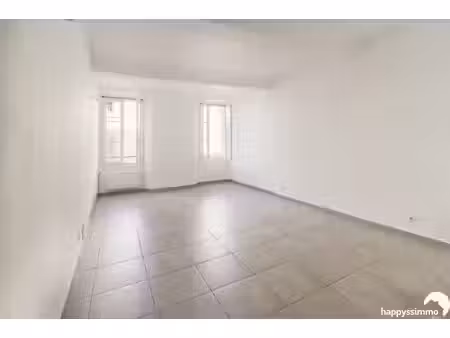 studio de 34m2 dans le vieux hyeres