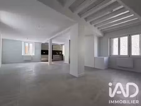 location maison 4 pièces 83 m² à pringy (77310)  1 250 €