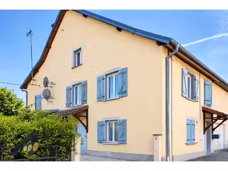a vendre en exclusivité à bart  belle maison mitoyenne famil