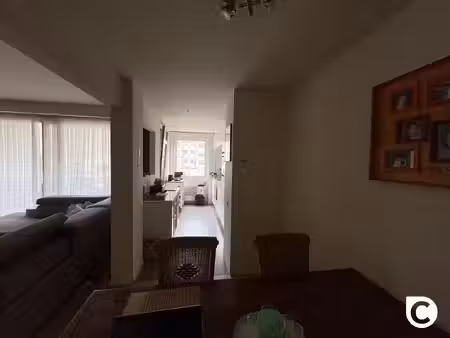 gerenoveerd 2slpk- appartement met kelder