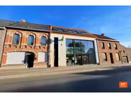 duplex-appartement met 2 slaapkamers en ruim terras te beselare