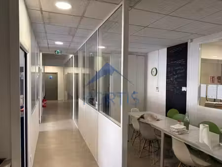 location bureaux 85m² à 250m²