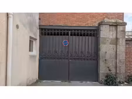 saint-malo ? saint-servan| garage fermé de 14 60 m² + place de parking