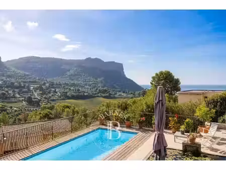 vente maison bord de mer à cassis (13260) : à vendre bord de mer / 276m² cassis