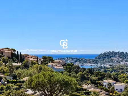 vente maison bord de mer à cavalaire-sur-mer (83240) : à vendre bord de mer / 302m² cavala