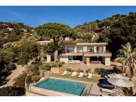 vente demeure d'exception piscine à rayol-canadel-sur-mer (83820) : à vendre piscine / 440