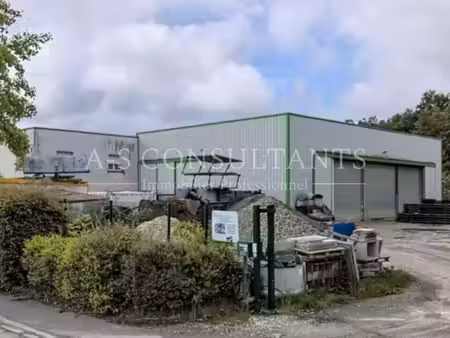 location local commercial