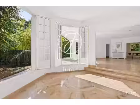 vente maison à garches (92380) : à vendre / 400m² garches