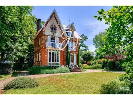 vente maison au vésinet (78110) : à vendre / 204m² le vésinet