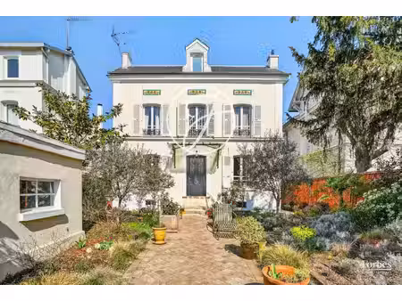 vente maison au vésinet (78110) : à vendre / 224m² le vésinet