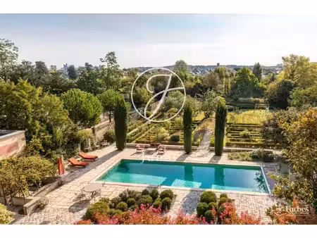 vente maison piscine à rueil-malmaison (92500) : à vendre piscine / 700m² rueil-malmaison