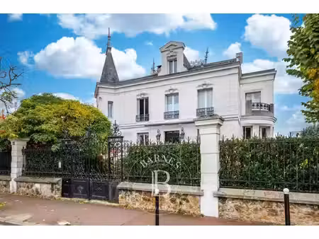 vente maison à saint-maur-des-fossés (94100) : à vendre / 279m² saint-maur-des-fossés
