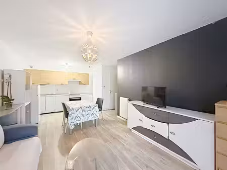 location appartement 2 pièces  45.76m²  les ponts