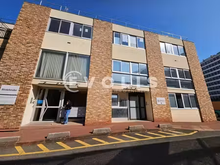 location bureaux montrouge 92120 143m²