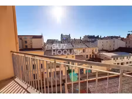 t4 traversant avec balcon - saxe gambetta