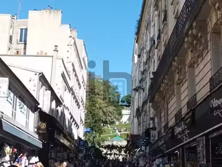 location commerce paris 75018 60m²