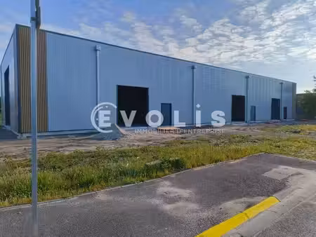 location local d’activités 235m²