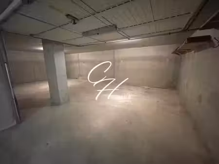 vente parking 47m2 échirolles 38130 - 29000 € - surface privée