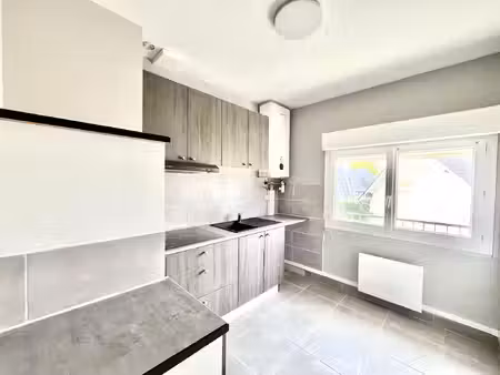 location appartement 3 pièces 48m² brive la gaillarde 19100