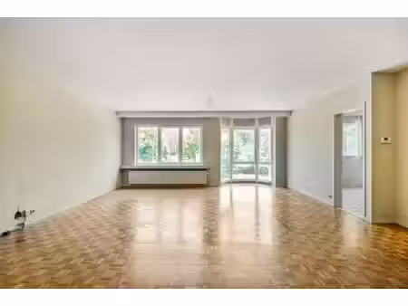 appartement te koop in brasschaat met 3 slaapkamers