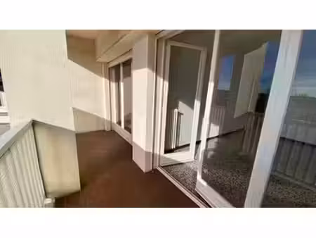 location appartement 3 pièces 68m² toulon 83000