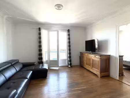 vaste t3 de 80 m2 lumineux & petite copropriété échiroll