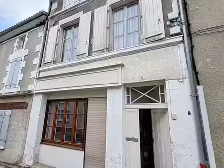 vente maison 3 pièces 120 m² à montmoreau (16190)  88 494 €