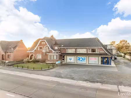 commercieel te koop in halen