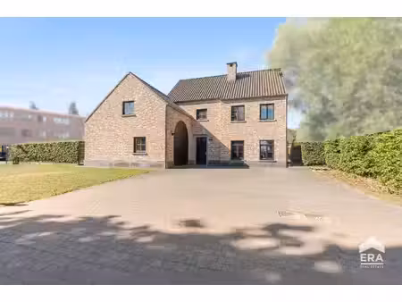 appartement te koop in mol met 3 slaapkamers