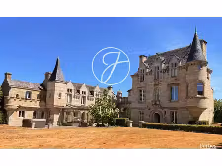 vente demeure d'exception piscine à pluvigner (56330) : à vendre piscine / 600m² pluvigner