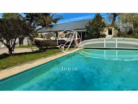 vente maison piscine à vannes (56000) : à vendre piscine / 520m² vannes