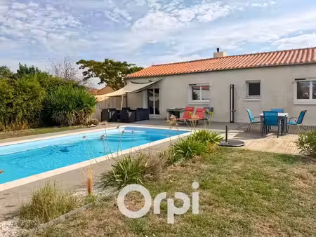 jard-sur-mer – exclusivité – maison 146 m² avec dépendance  piscine chauffée  terrain 1 35