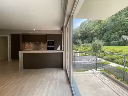 bel appartement 2 ch. avec terrasse