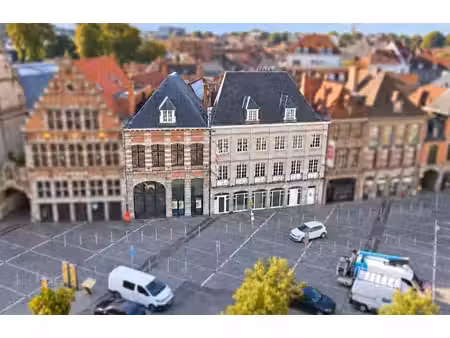 immeuble mixte comprenant bureaux  appartements et parking