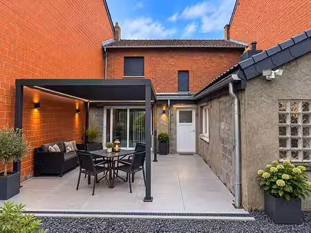 gilly exellente maison 245.000 €. etat impeccable