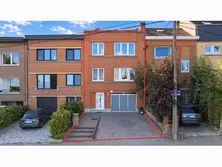maison mitoyenne 4 ch avec jardin et grand garage