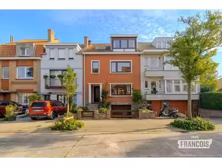 maison spacieuse avec jardin  garage profond et un très gra…