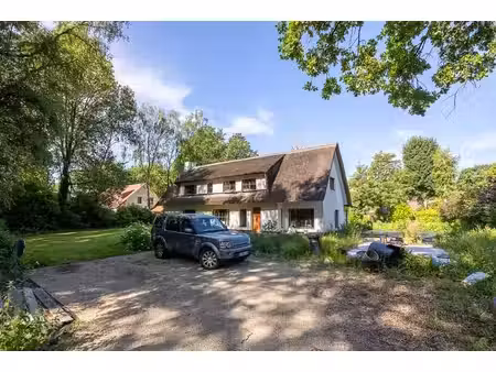 charmante villa sur plus de 23 ares dans la verdure