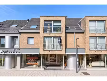 lichtrijk appartement met 2 slaapkamers