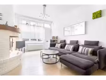 maison de 82 m2 - pas de jardin - 3 chambres - grenier