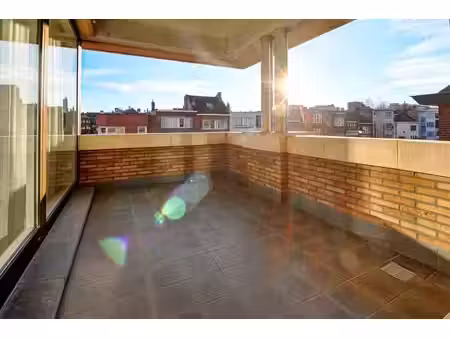 demey: bel apt 3 chbres  sdb  sdd  150m²  terrasse  parkings