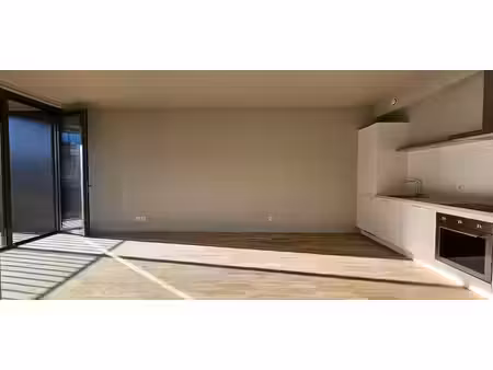 tarentelle. immeuble neuf. appt 1 ch terrasse et parking